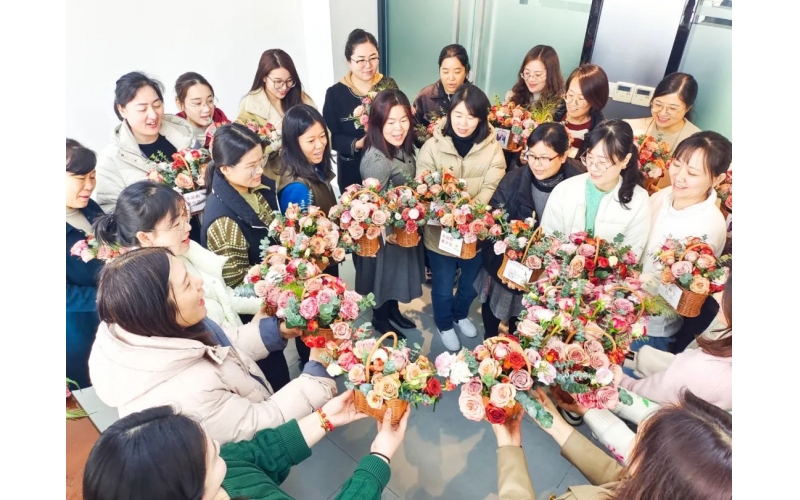 女神節(jié)丨女神插花，浪漫開啟，共赴一場花與手作之約